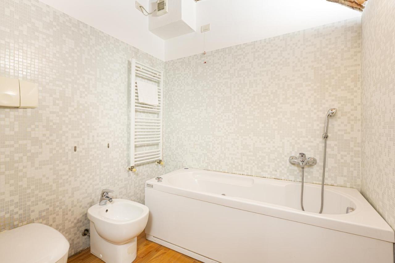 Sant'Ambrogio Design Apartment Milánó Kültér fotó